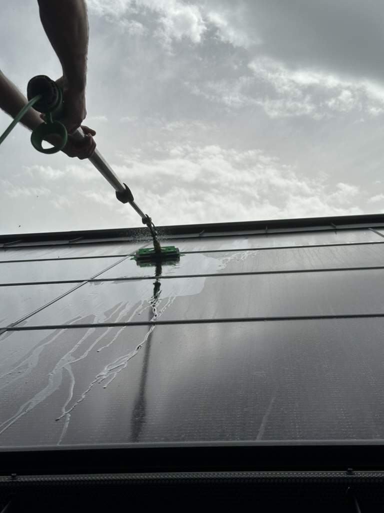Nettoyage panneaux solaires Valais